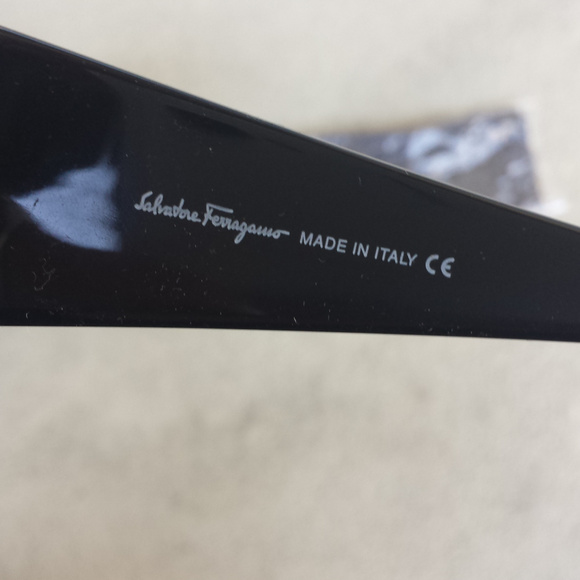 EUC Salvatore Ferragamo Eyewear Sunglasses FE 2085